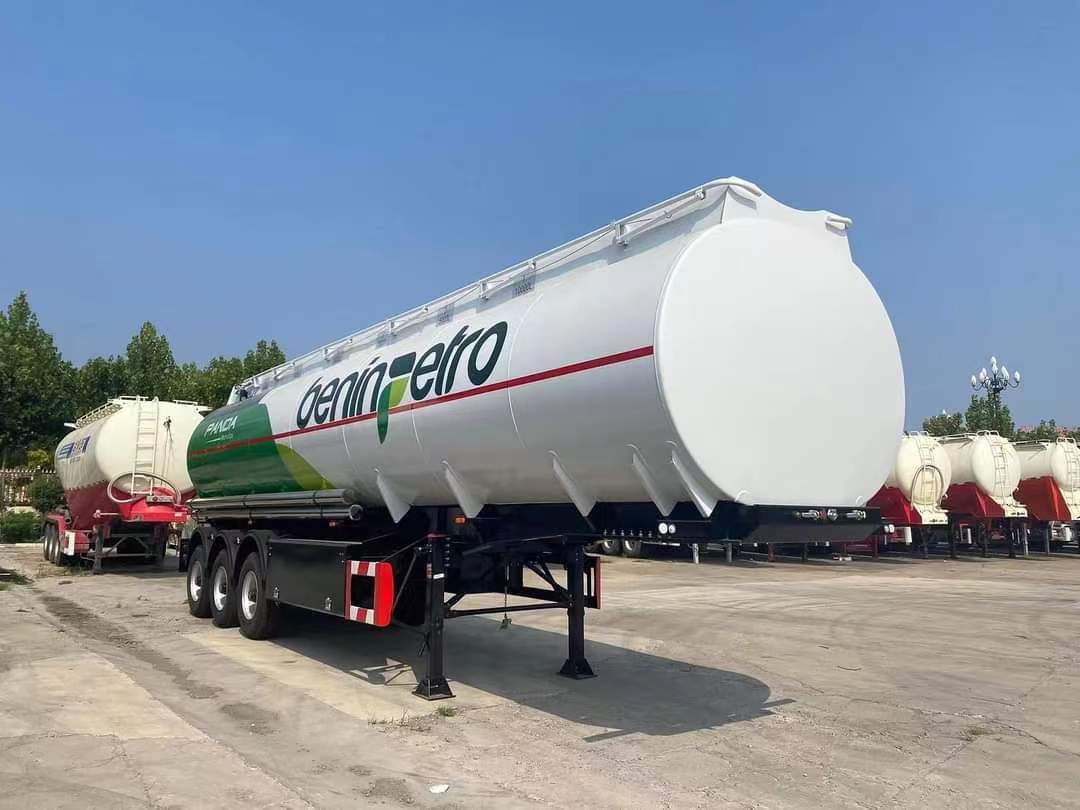 Tank semi-trailers ordered by Saudi Arabian customers to transport cooking oil
