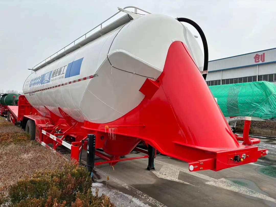 50m3 low-density powder material transportation semi-trailer