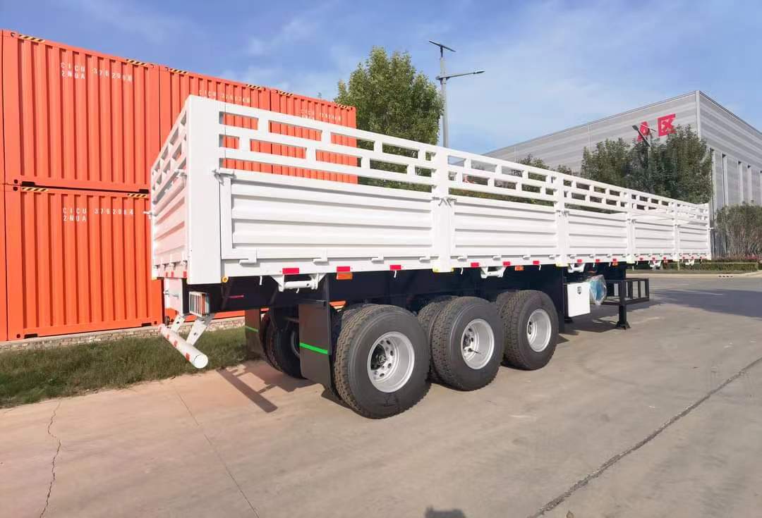 13-meter straight beam and railing semi-trailer