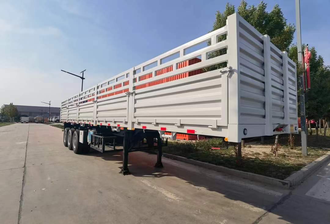 13-meter straight beam and railing semi-trailer